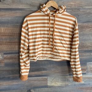 stripped sweatshirt